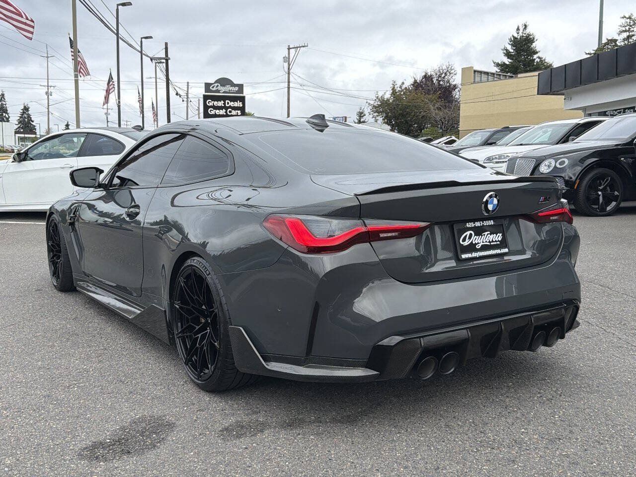 Used 2021 BMW M4 Competition w/ M Carbon Exterior Package RWD image 7
