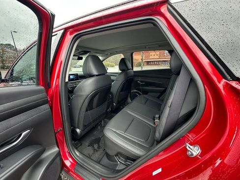 Used 2025 Hyundai Tucson SEL AWD/4WD image 18
