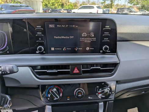 Certified 2026 Kia Seltos LX FWD image 21