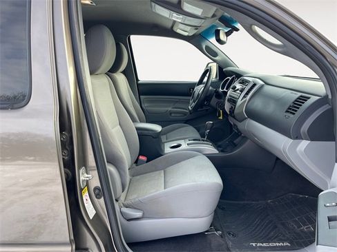 Used 2012 Toyota Tacoma w/ SR5 Pkg image 15