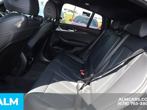 Used 2025 BMW X4 xDrive30i image 18