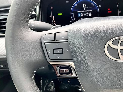 Used 2026 Toyota Camry SE w/ Convenience Package image 21