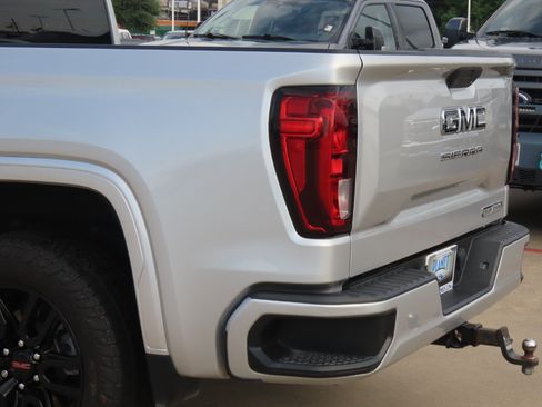 Used 2020 GMC Sierra 1500 Elevation w/ Elevation Value Package RWD image 15