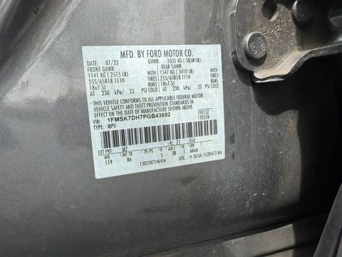 Used 2023 Ford Explorer XLT RWD image 30