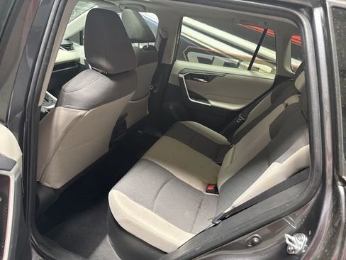 Used 2024 Toyota RAV4 XLE w/ Convenience Package image 11