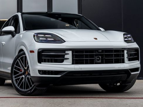New 2026 Porsche Cayenne S image 8