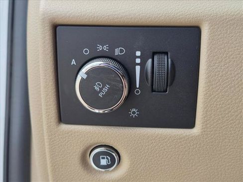 Used 2020 Jeep Grand Cherokee Limited AWD/4WD image 15