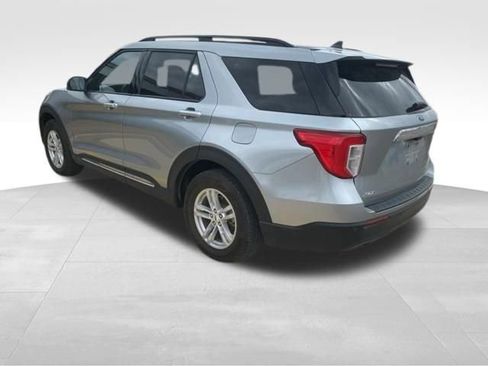 Used 2023 Ford Explorer XLT image 15