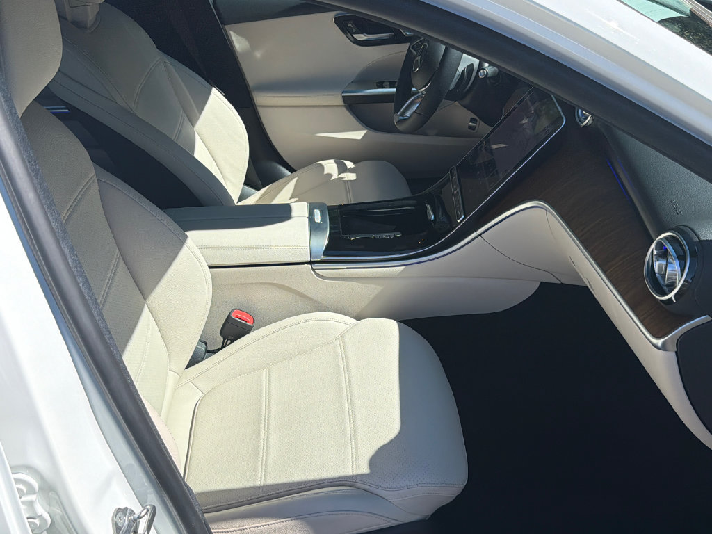 Used 2023 Mercedes-Benz C 300 Sedan image 13