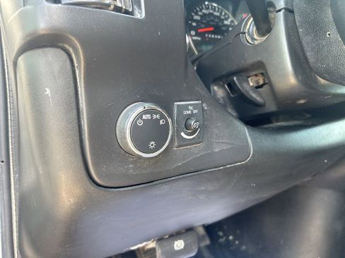 Used 2016 Chevrolet Express 2500 LS image 12