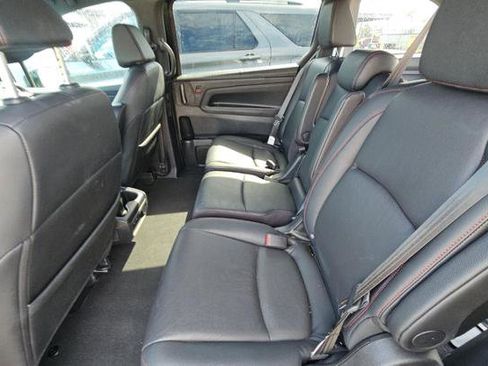Used 2025 Honda Odyssey Sport-L image 4