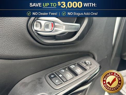 Used 2023 Jeep Cherokee Altitude Lux AWD/4WD image 16
