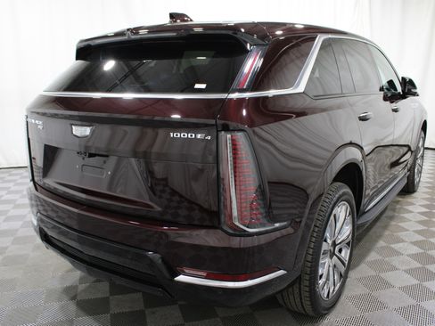 New 2026 Cadillac Escalade IQ Luxury 2 w/ LPO, Radiant Package image 33