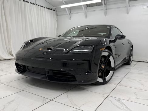 New 2026 Porsche Taycan GTS image 8