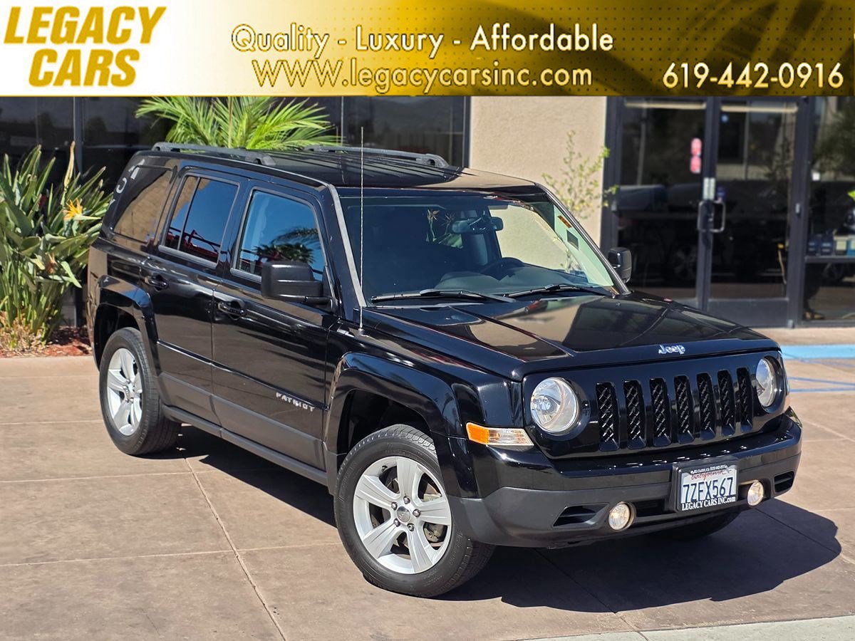 Used 2017 Jeep Patriot Latitude FWD image 1