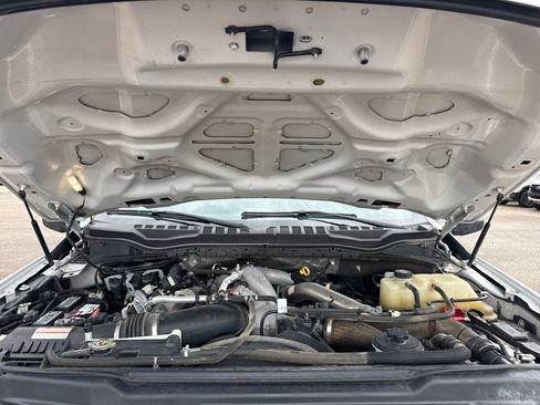 Used 2021 Ford F350 XLT image 24