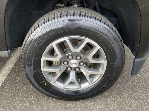 Used 2017 GMC Canyon SLE w/ All Terrain Package image 20