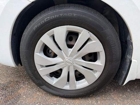 Used 2021 Nissan Versa S image 25