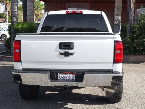 Used 2018 Chevrolet Silverado 1500 LT w/ All Star Edition image 6