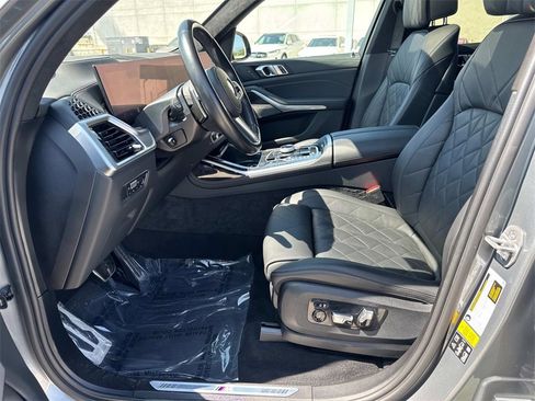 Used 2023 BMW X7 xDrive40i w/ M Sport Package image 17