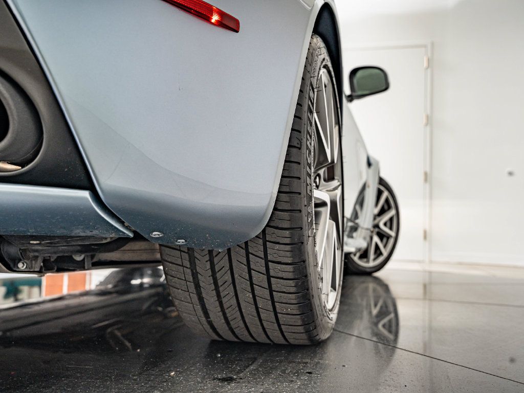 Used 2015 Aston Martin V8 Vantage GT RWD image 51