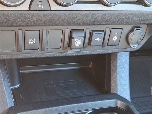 Certified 2023 Toyota Tacoma TRD Off-Road image 23