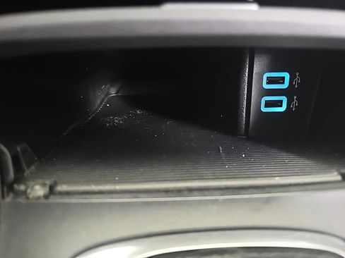 Used 2017 Ford Edge SEL w/ Equipment Group 201A AWD/4WD image 24