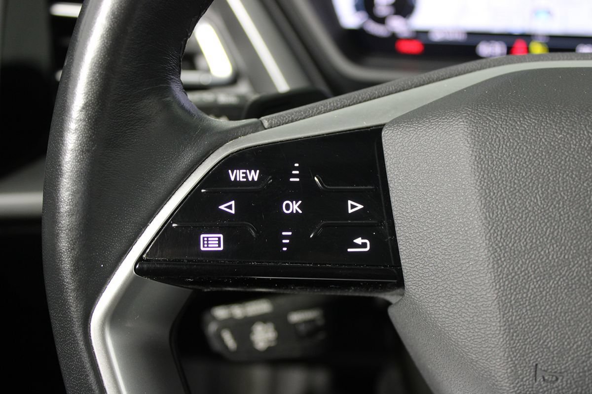 Used 2023 Audi Q4 e-tron Premium Plus w/ Premium Plus RWD image 7