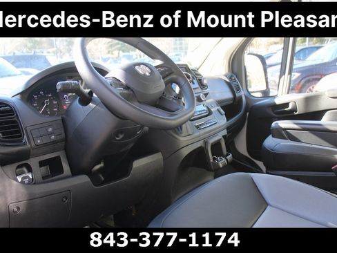 Used 2025 RAM ProMaster 2500 w/ Convenience Group image 35