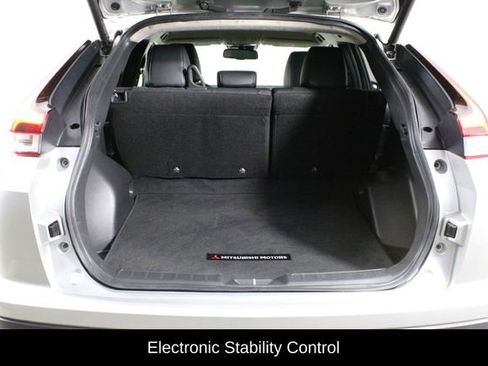 Used 2025 Mitsubishi Eclipse Cross SE AWD/4WD image 14