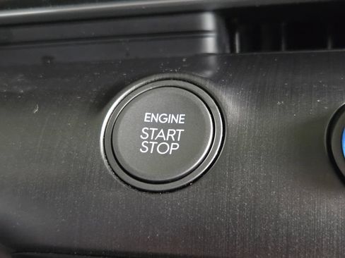 Used 2024 Hyundai Kona SEL FWD image 9
