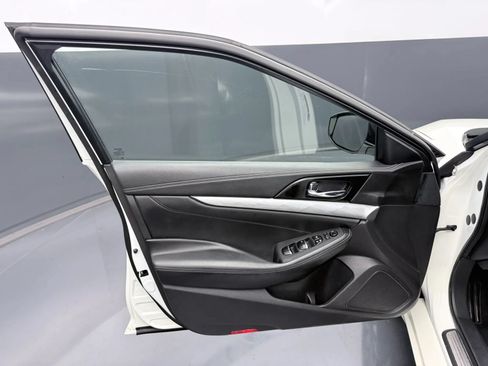 Used 2017 Nissan Maxima 3.5 SV FWD image 13