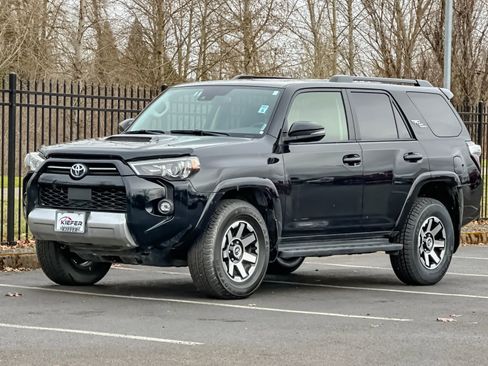 Used 2024 Toyota 4Runner TRD Off-Road Premium image 7