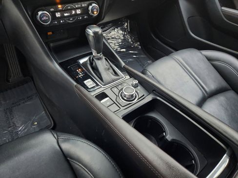 Used 2017 MAZDA MAZDA3 Touring image 18