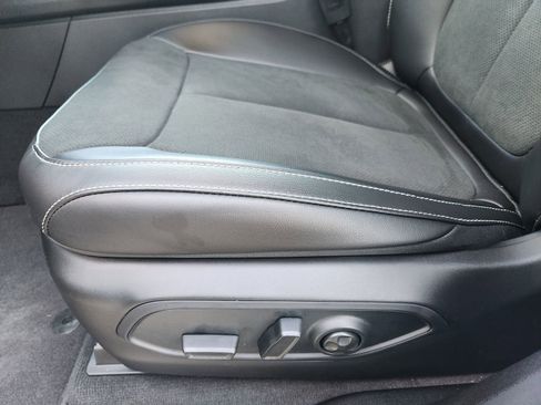 New 2026 Jeep Grand Cherokee L 2WD image 22