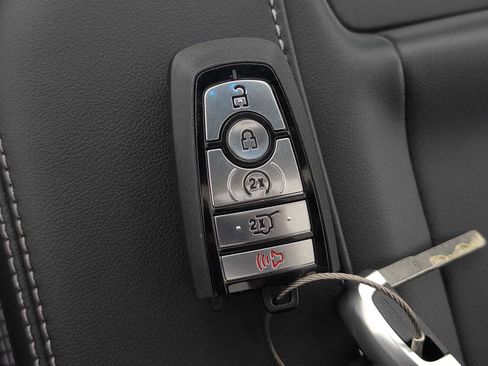 New 2025 Ford Expedition Platinum w/ Stealth Performance Package image 27