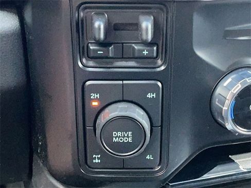 Used 2024 Ford F250 Lariat w/ Lariat Ultimate Package image 25
