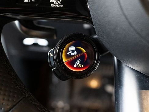 Certified 2025 Mercedes-Benz CLE 53 AMG 4MATIC Coupe image 29