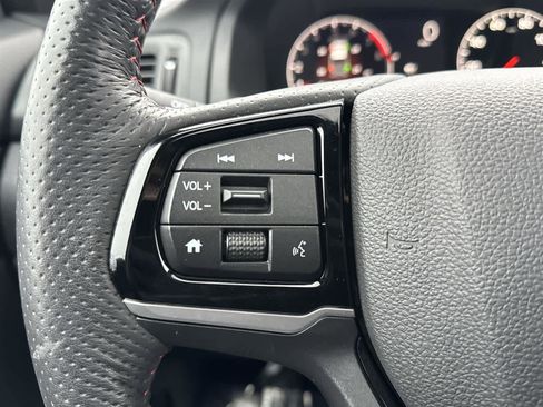 Used 2025 Honda Ridgeline Black Edition image 24