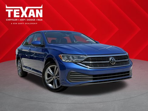 Used 2024 Volkswagen Jetta SE FWD image 1