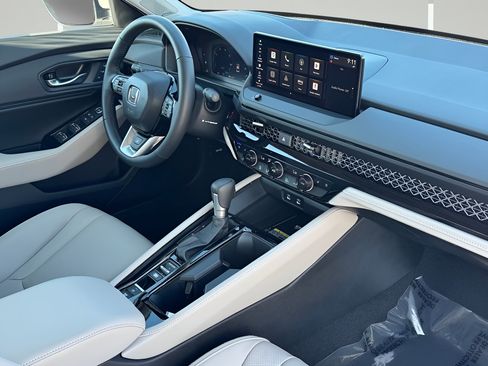 Used 2025 Honda Accord Touring image 20