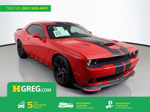 Used 2016 Dodge Challenger SRT Hellcat RWD image 1