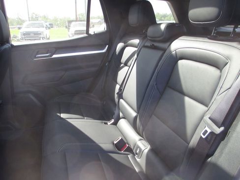 New 2026 GMC Terrain Elevation w/ Elevation Premium Package AWD/4WD image 12