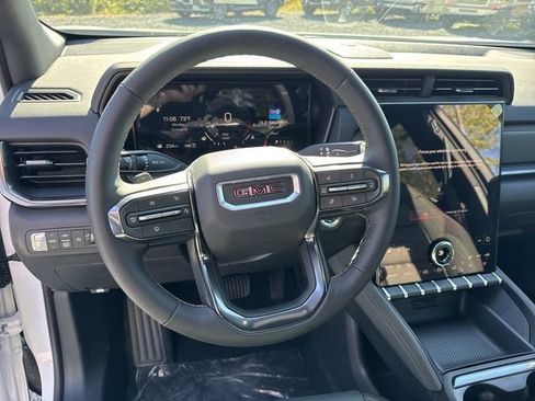 New 2026 GMC Terrain AT4 w/ LPO, Floor Liner Package AWD/4WD image 12