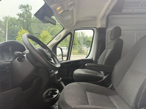 Used 2023 RAM ProMaster 2500 FWD image 15