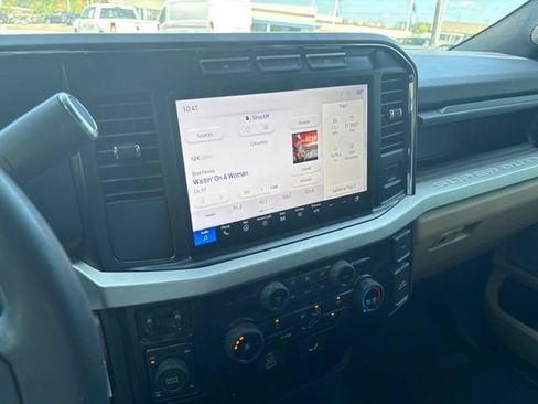 Used 2024 Ford F350 XLT w/ XLT Premium Package AWD/4WD image 9
