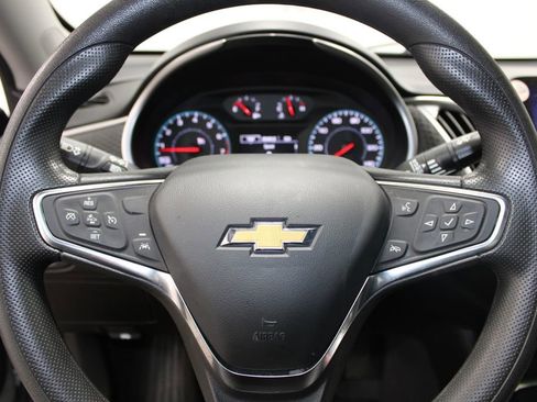 Used 2025 Chevrolet Malibu LT image 27