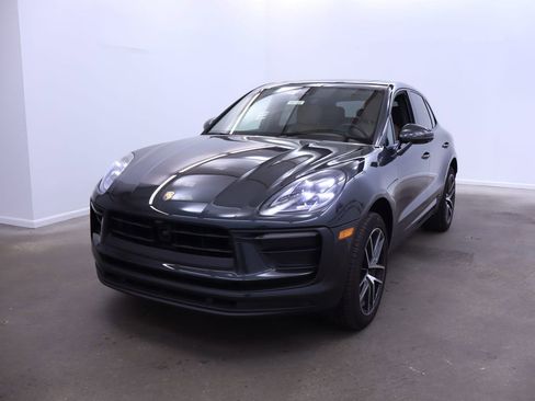New 2024 Porsche Macan image 12