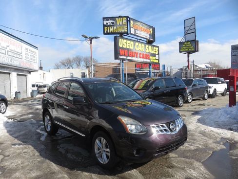 Used 2015 Nissan Rogue S w/ Convenience Package image 3