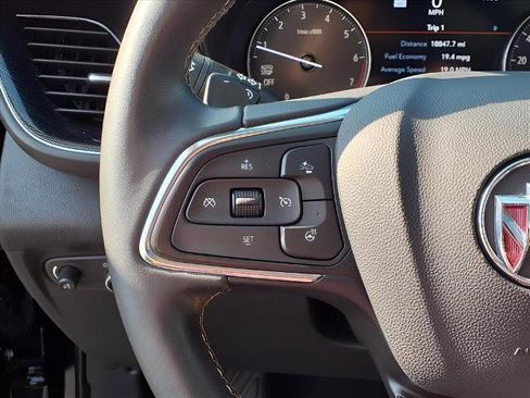 Used 2023 Buick Envision Essence w/ Technology Package I image 18